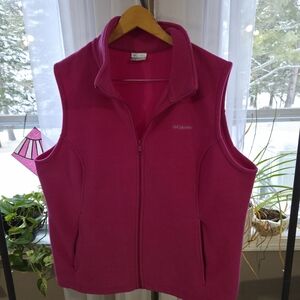 Columbia Magenta Fleece Vest